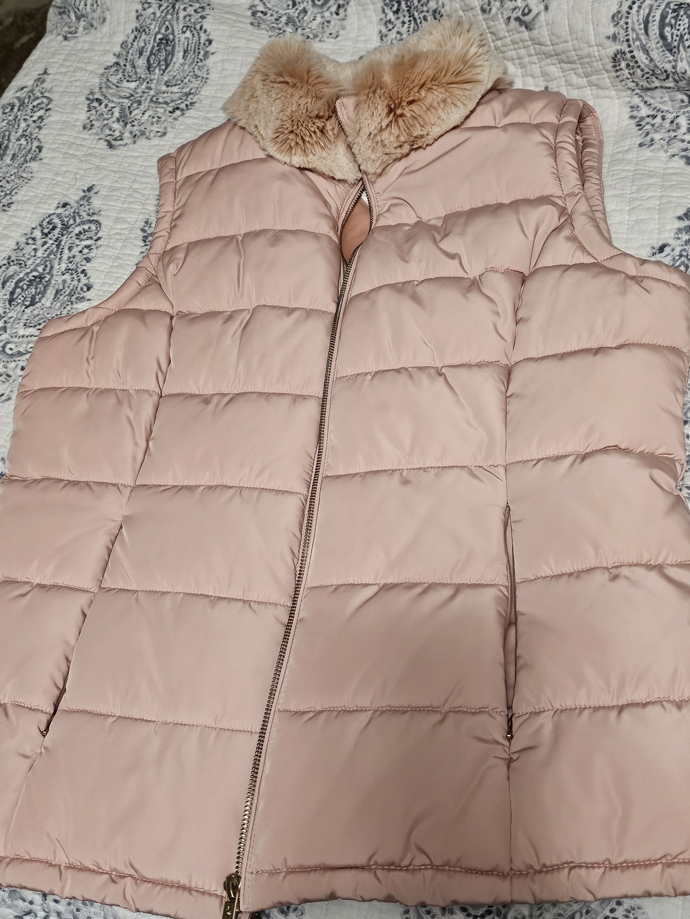 Calvin Klein Blush Pink Quilted Faux-Fur Collar Puffer Vest